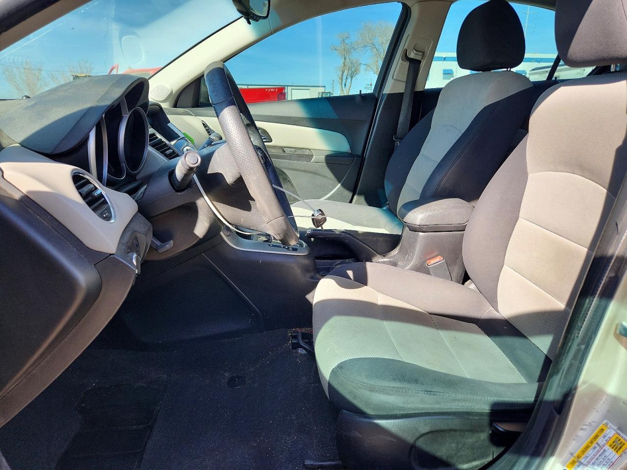 2014 Chevrolet Cruze - Image 7