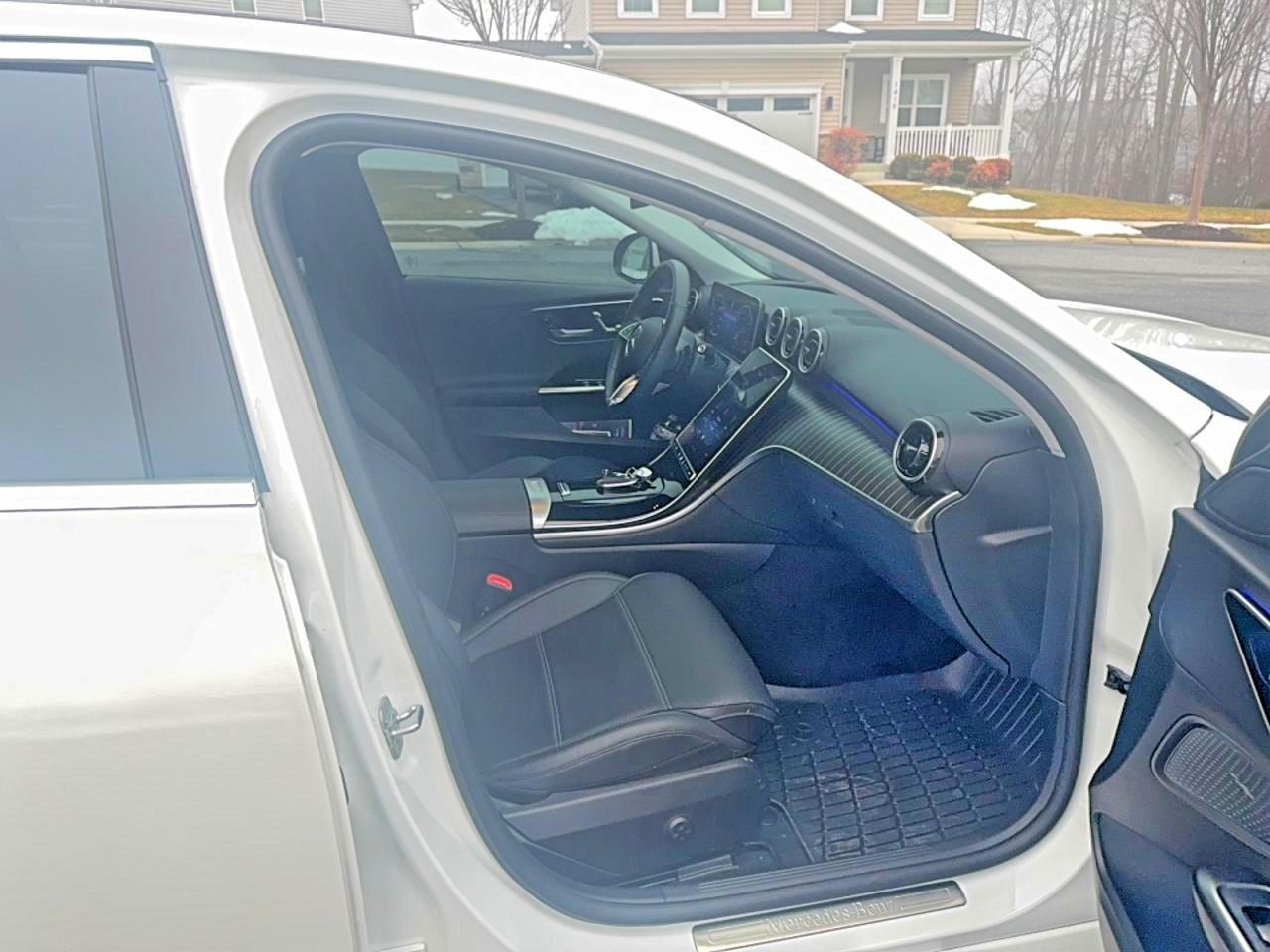 2023 Mercedes-Benz C 300 4Matic - Image 5