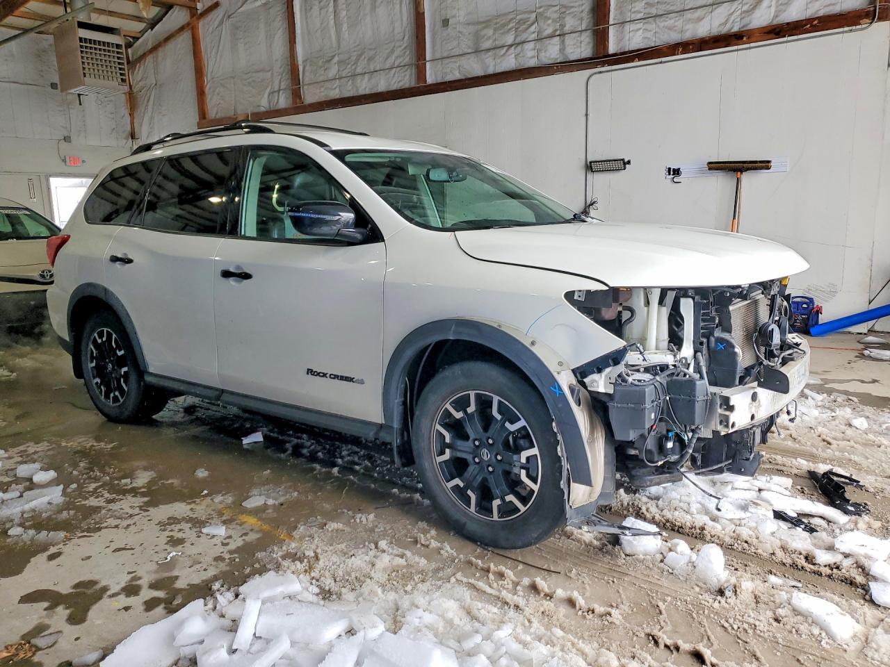 2019 Nissan Pathfinder S - Фото 4
