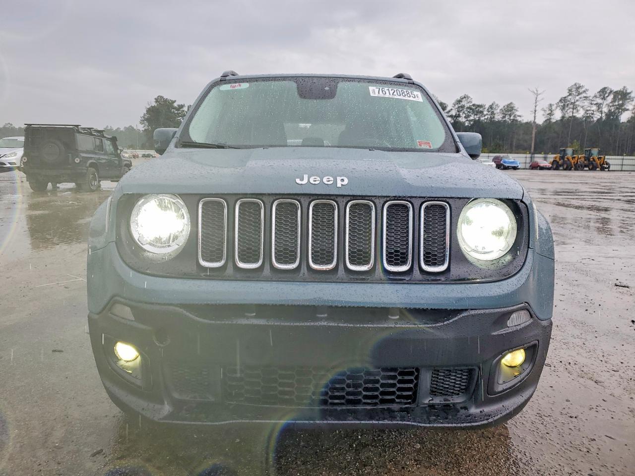 2017 Jeep Renegade Latitude - Image 5