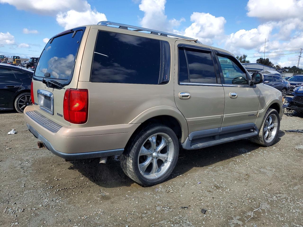 1999 Lincoln Townhouse Navigator - Фото 3