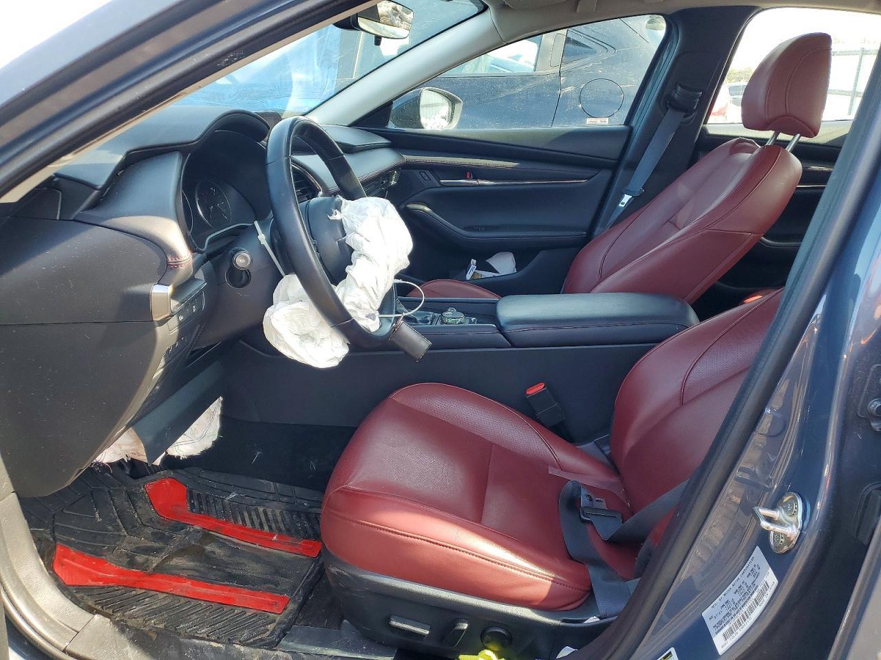 2025 Mazda 3 Preferred - Фото 7