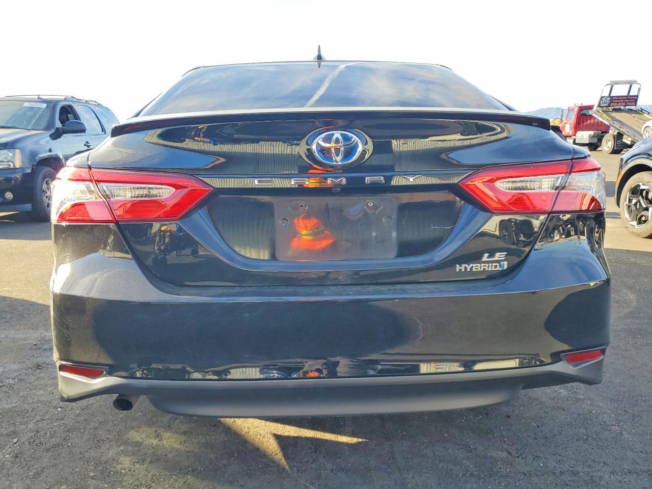 2019 Toyota Camry Hybrid Le - Фото 6