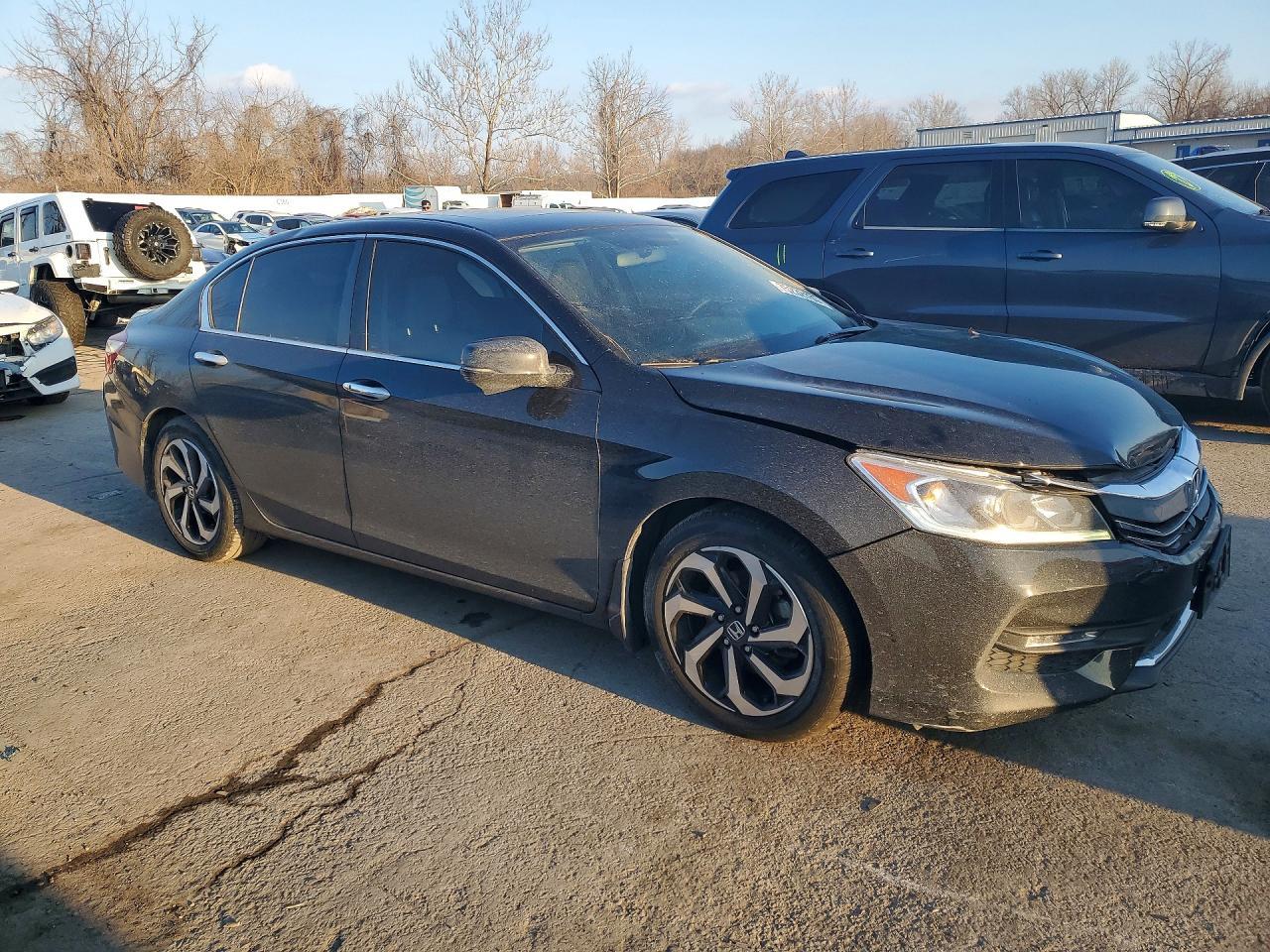 2016 Honda Accord Ex - Фото 4