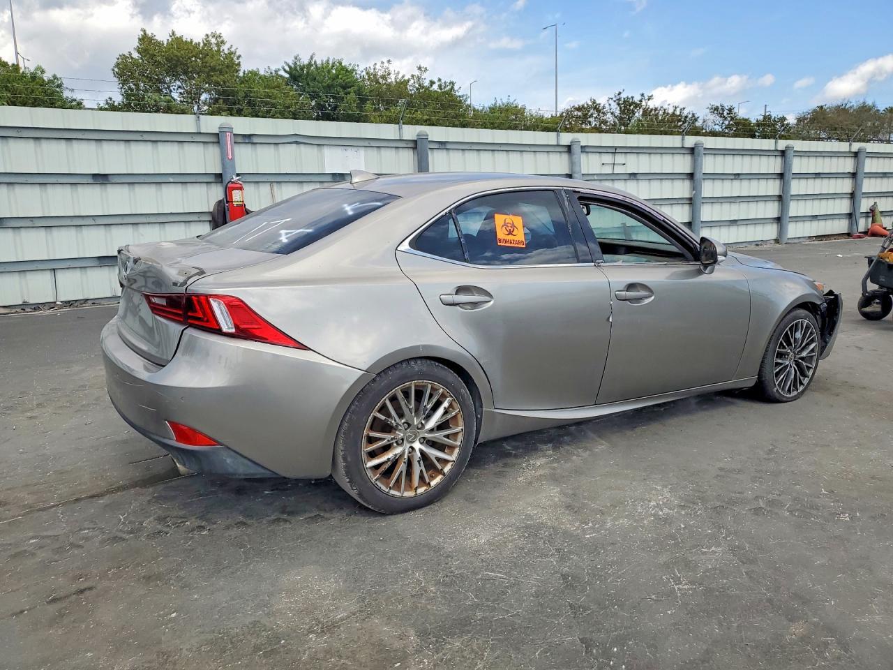 2015 Lexus Is - Фото 3