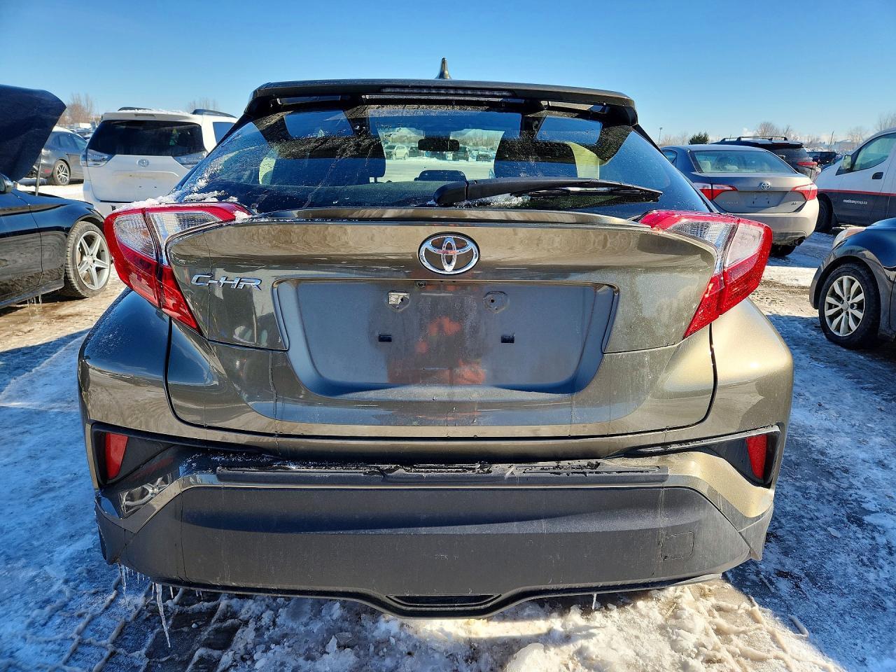 2021 Toyota C-Hr Xle - Image 6
