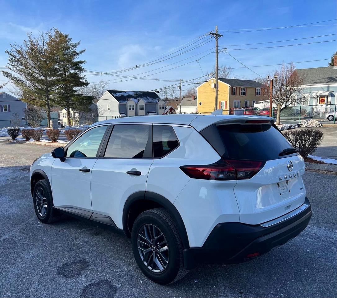 2021 Nissan Rogue S - Фото 3