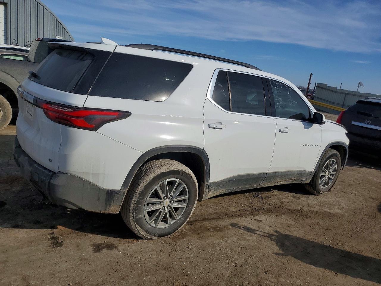 2023 Chevrolet Traverse Lt - Фото 3
