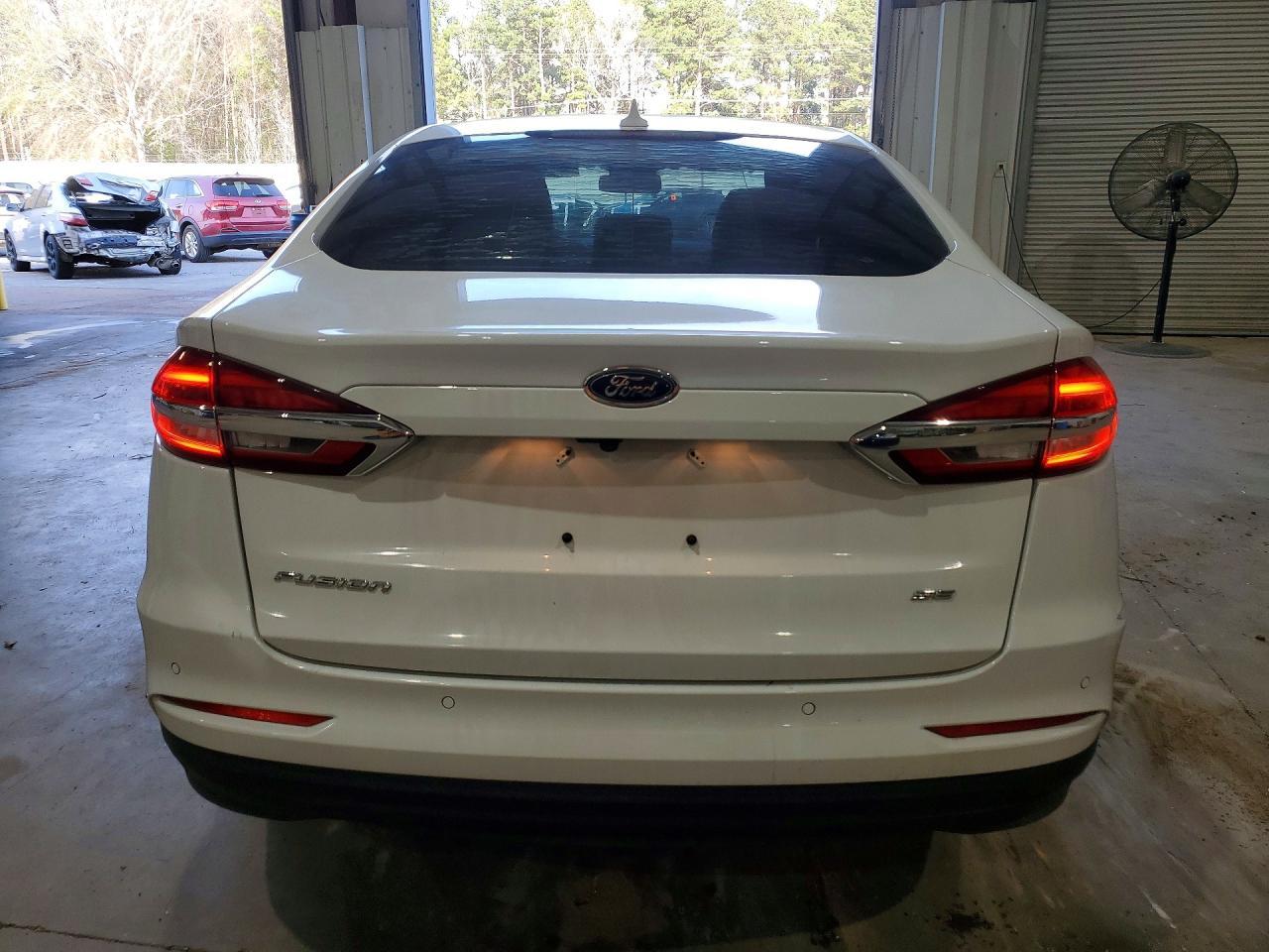 2019 Ford Fusion Se - Фото 6