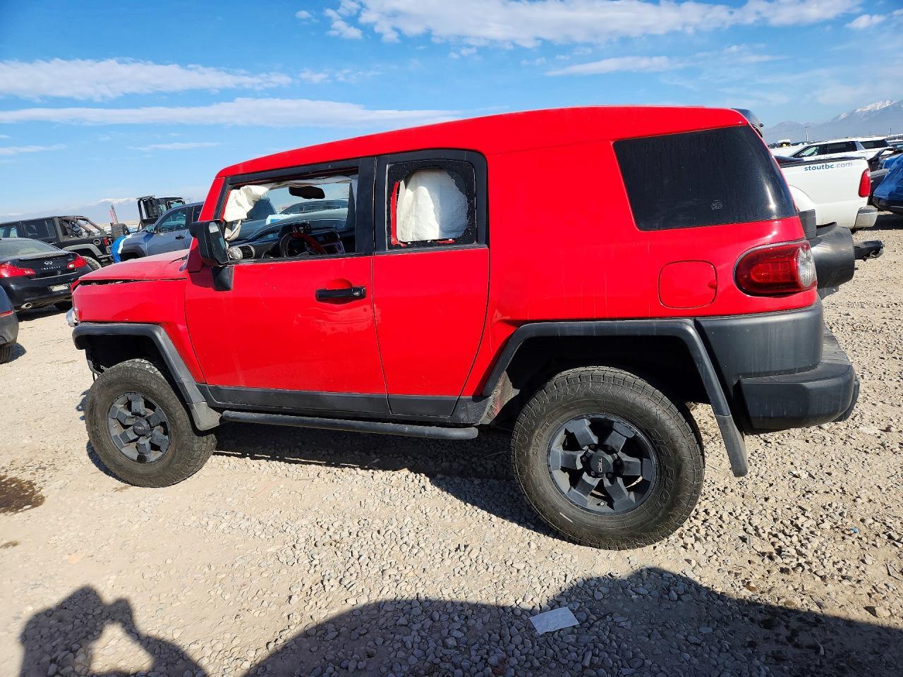 2012 Toyota Fj Cruiser Base - Image 2