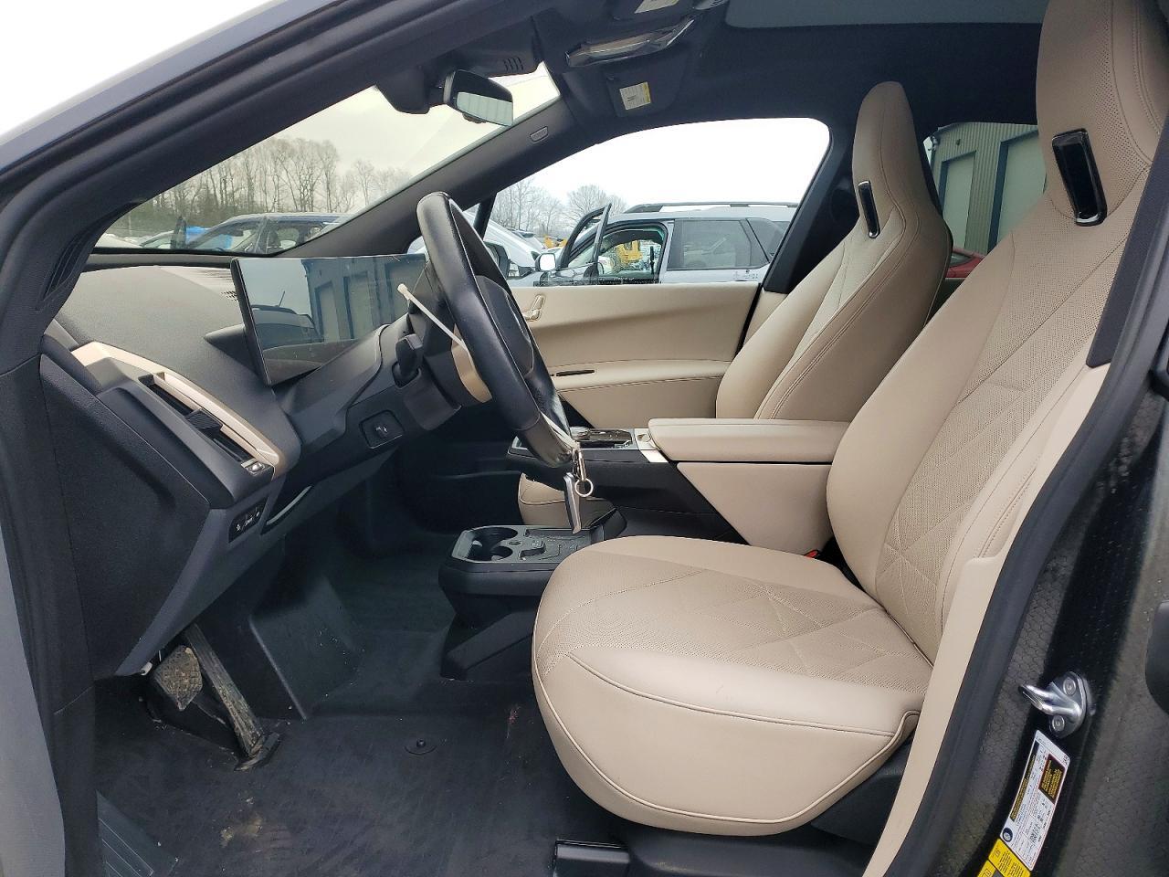 2023 BMW Ix xDrive50 - Фото 7