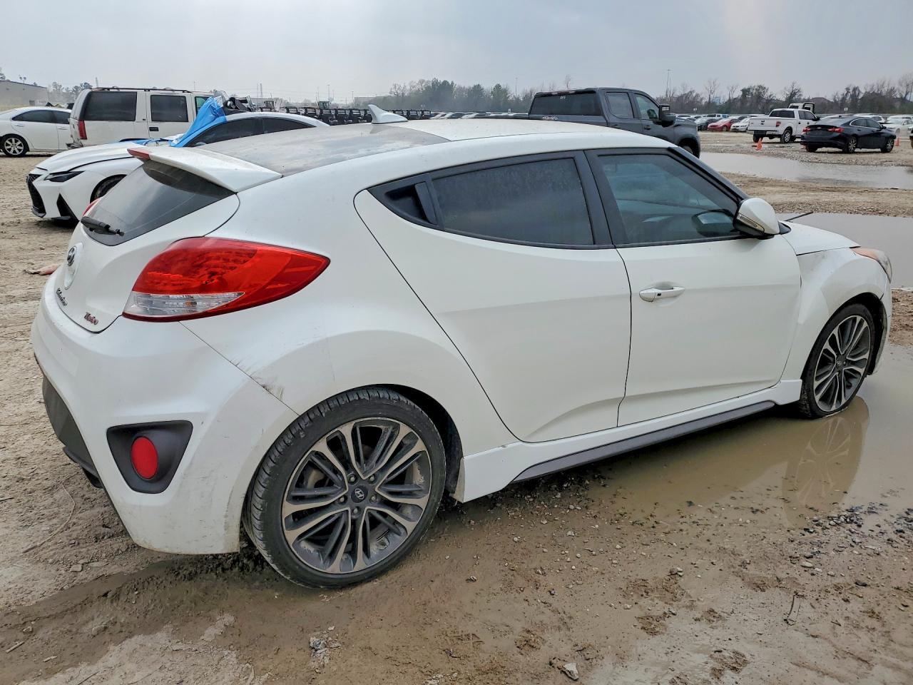 2017 Hyundai Veloster Turbo - Фото 3