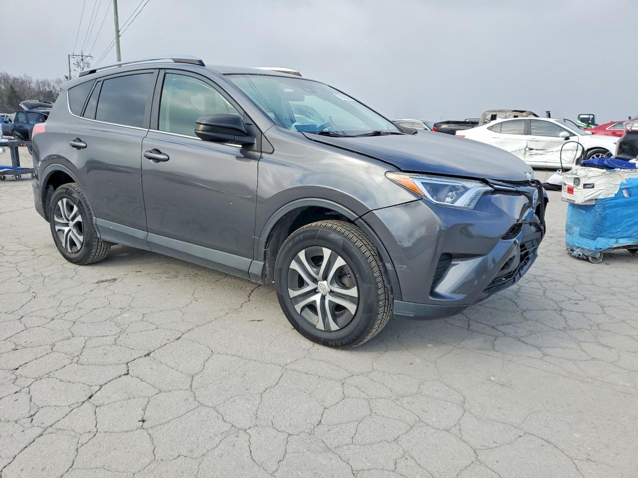 2017 Toyota Rav4 Le - Фото 4