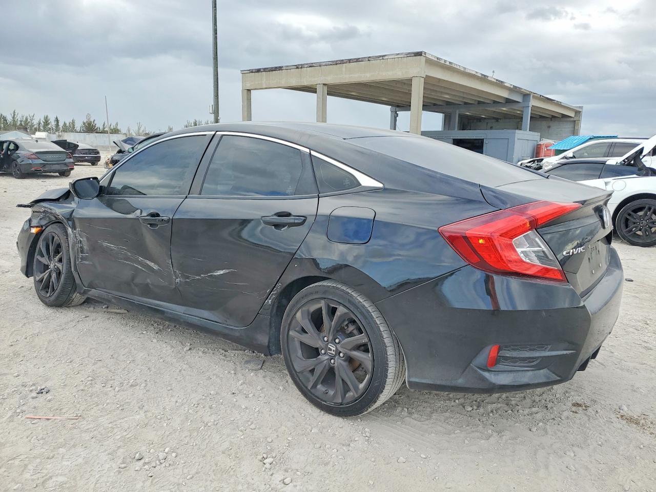 2021 Honda Civic Sport - Фото 2