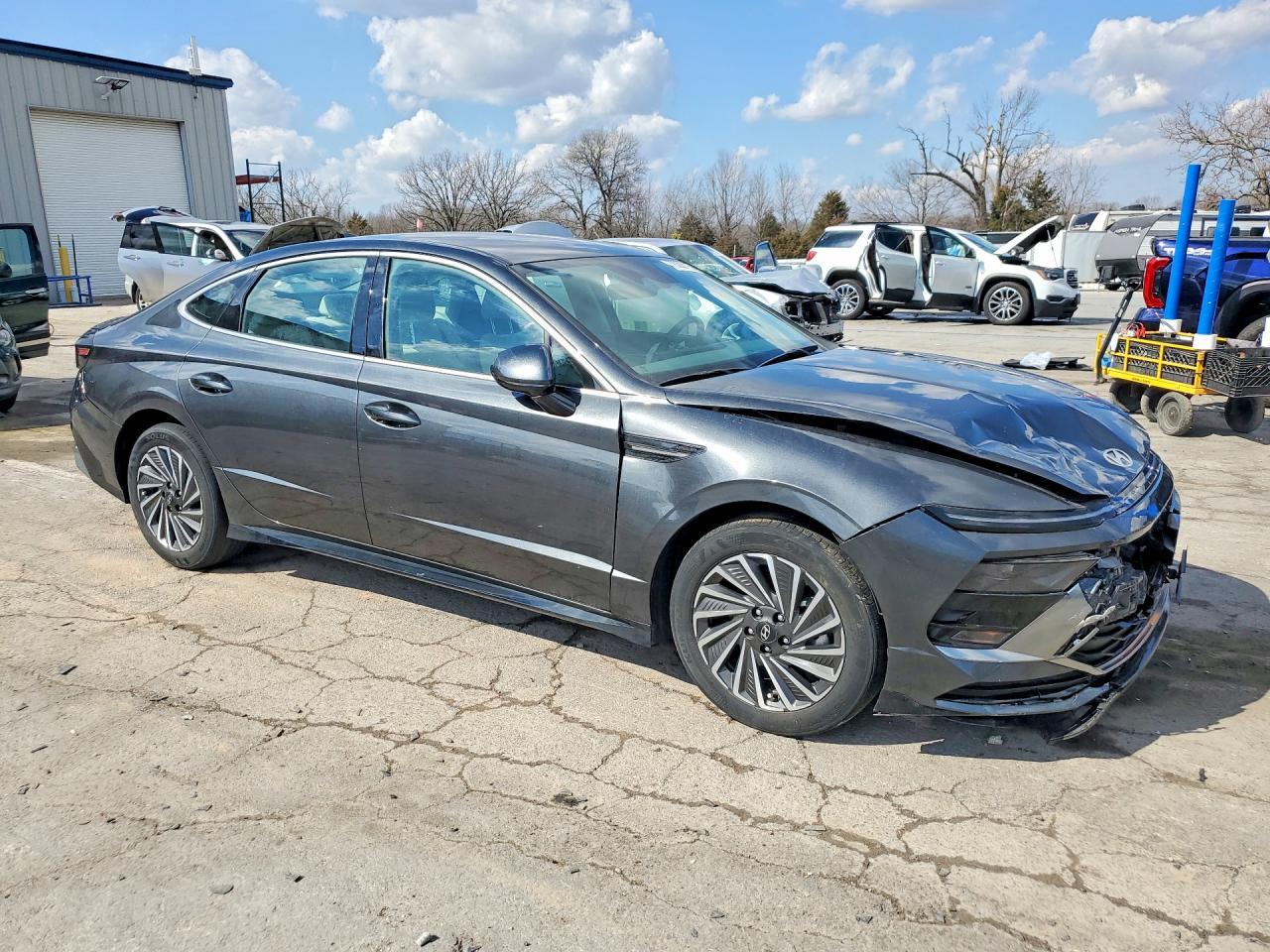 2024 Hyundai Sonata Hybrid Sel - Фото 4