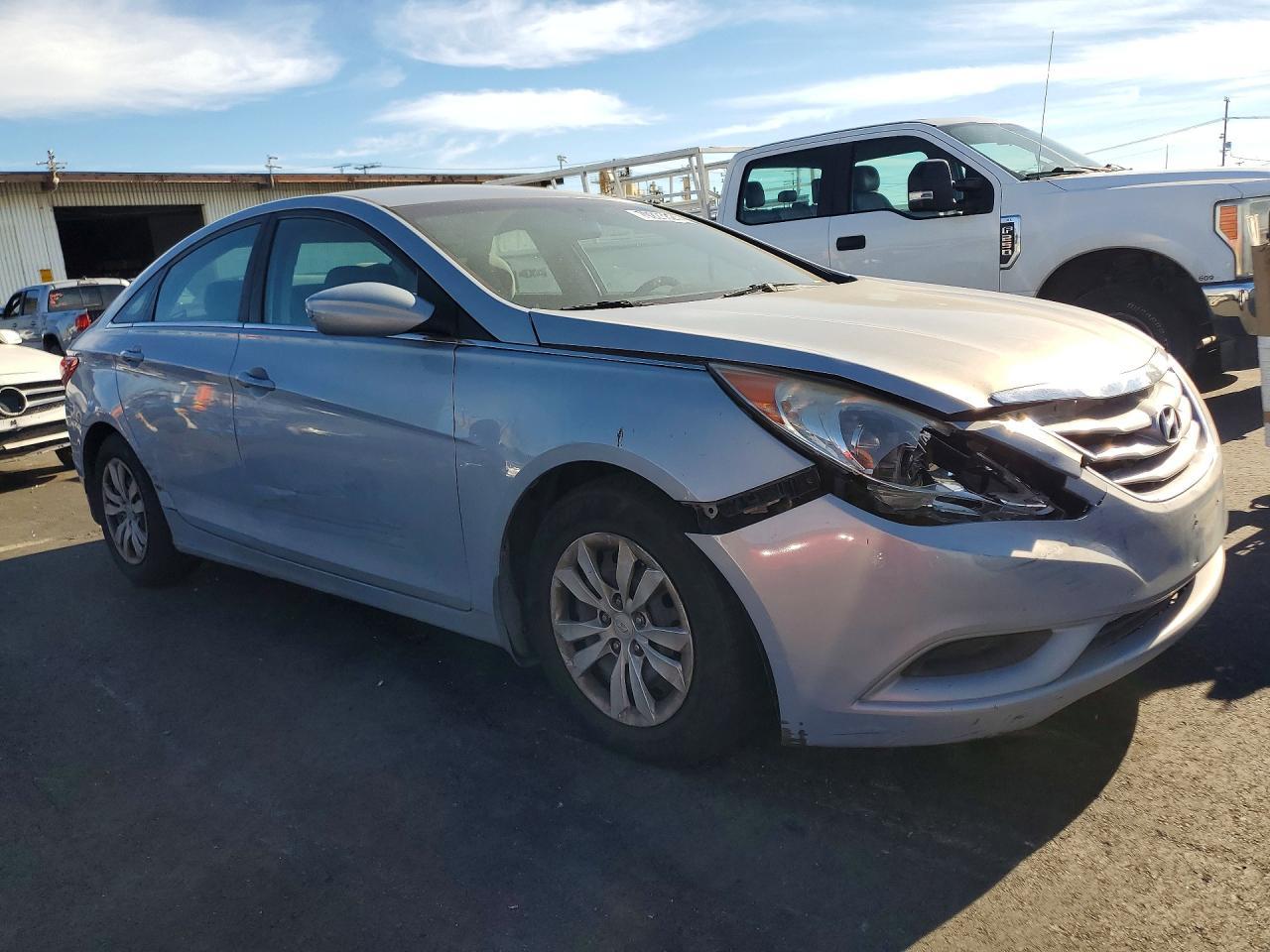 2011 Hyundai Sonata Gls - Image 4