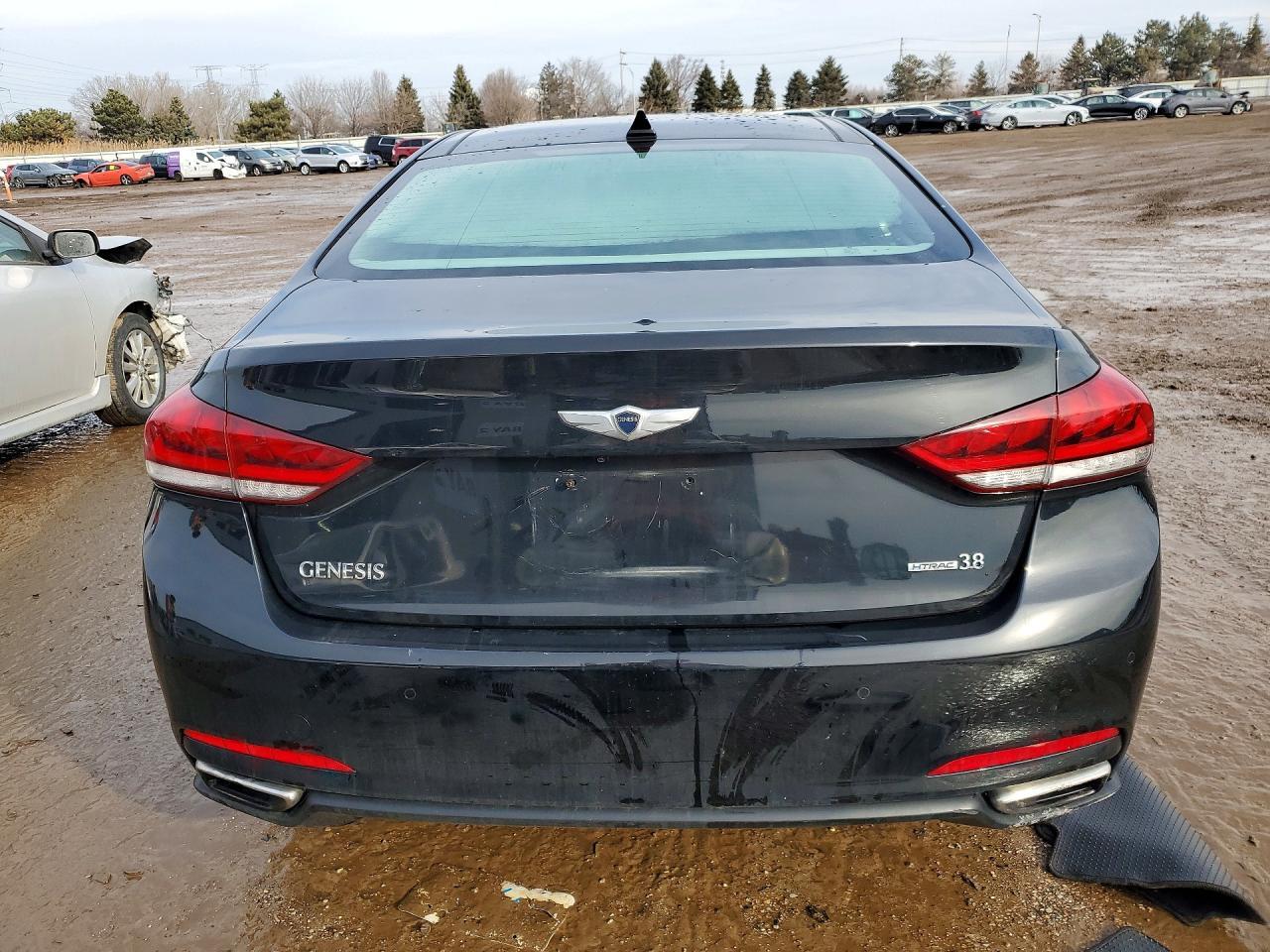 2015 Hyundai Genesis 3.8L - Фото 6