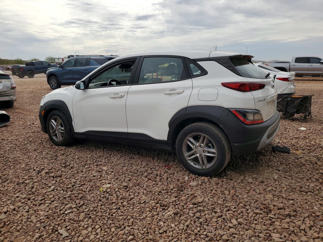 2022 Hyundai Kona Se - Фото 2