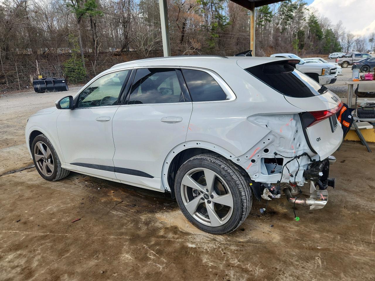 2025 Audi Q5 Prestige - Фото 2