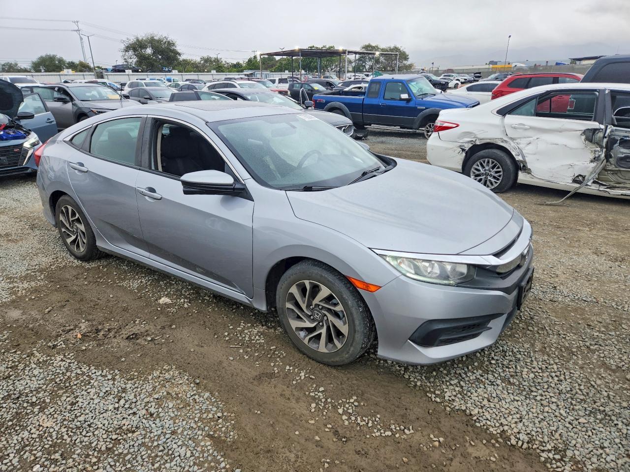 2017 Honda Civic Ex - Image 4