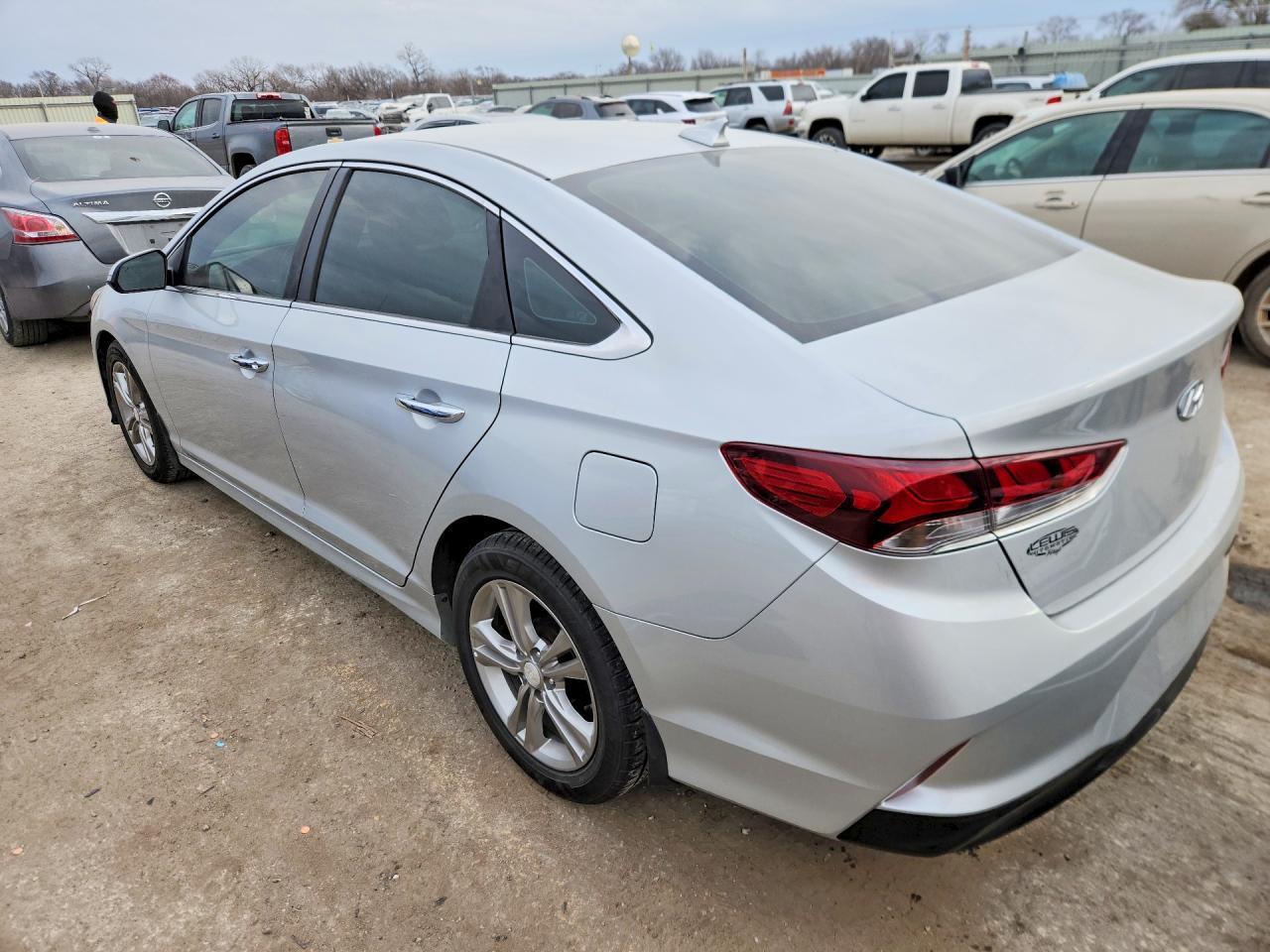 2019 Hyundai Sonata Sel - Image 2