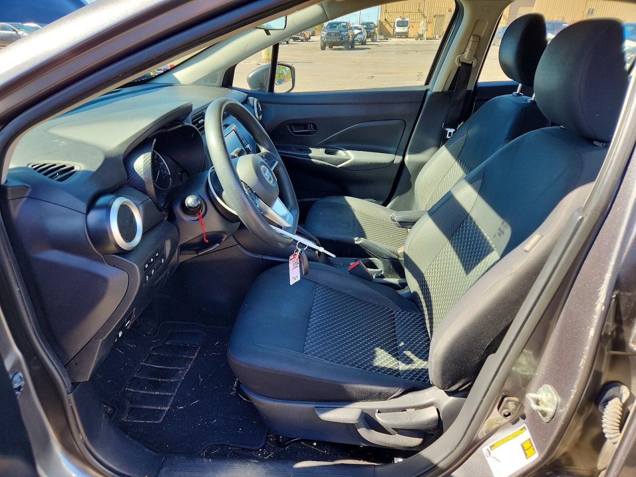2020 Nissan Versa S - Фото 7