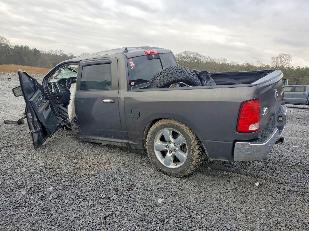2017 Ram 1500 Slt - Фото 2