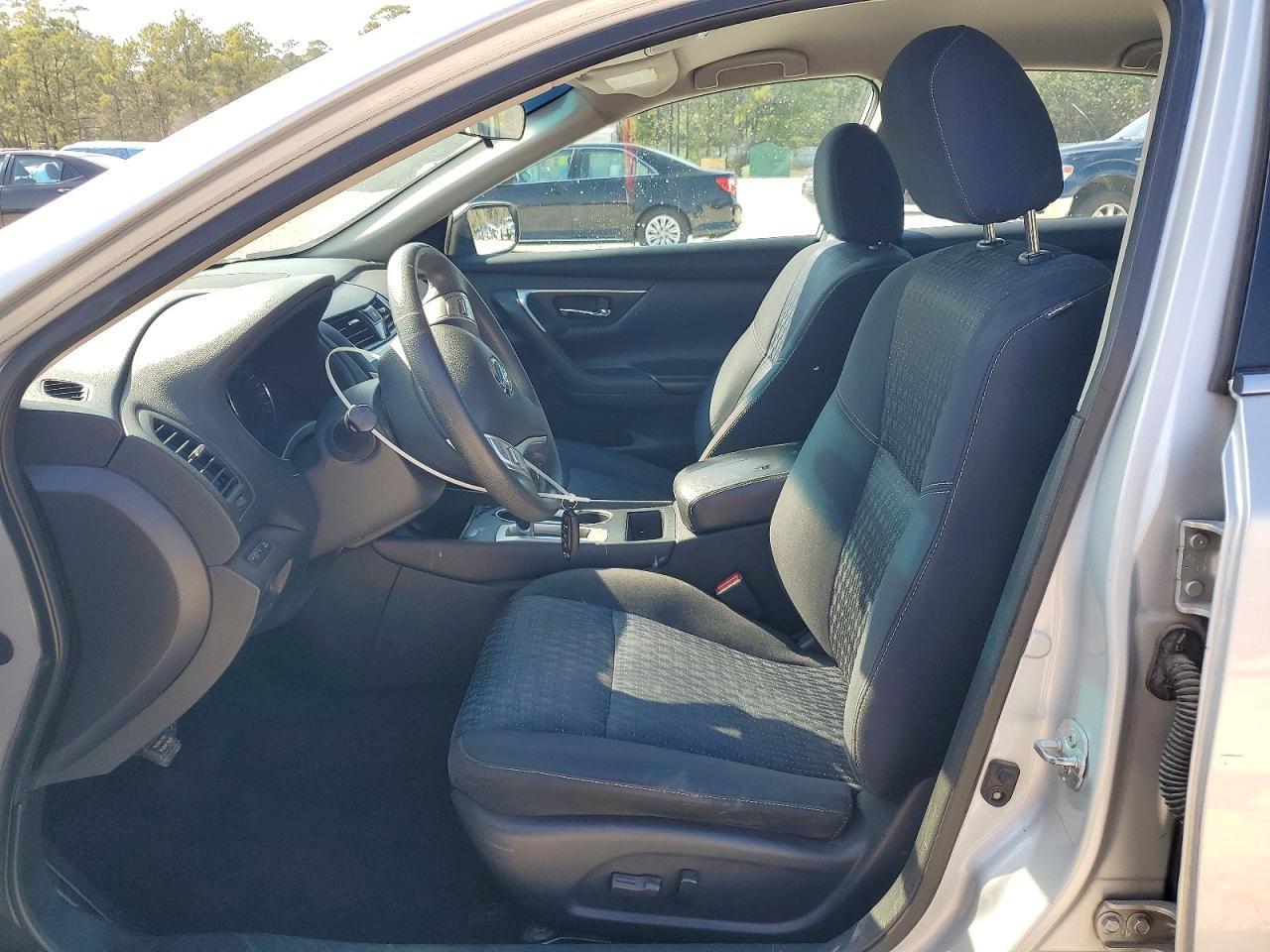 2016 Nissan Altima 2.5 S - Image 7