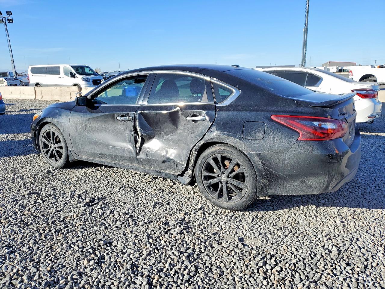 2018 Nissan Altima 2.5 - Image 2