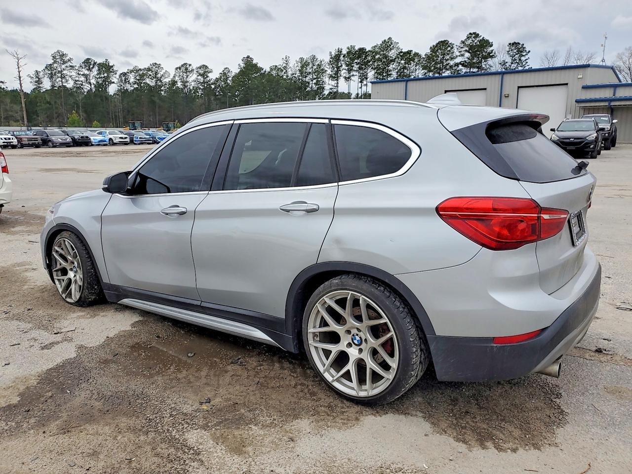 2018 BMW X1 Sdrive28I - Фото 2