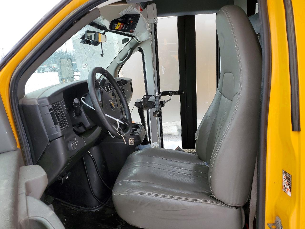 2015 Thomas Minotour G3500 - School Bus - Image 5