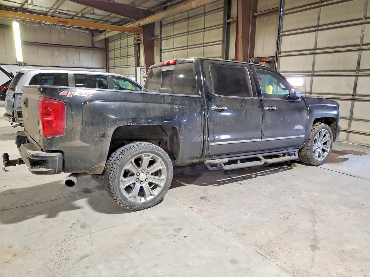 2018 Chevrolet Silverado K1500 High Country - Фото 3
