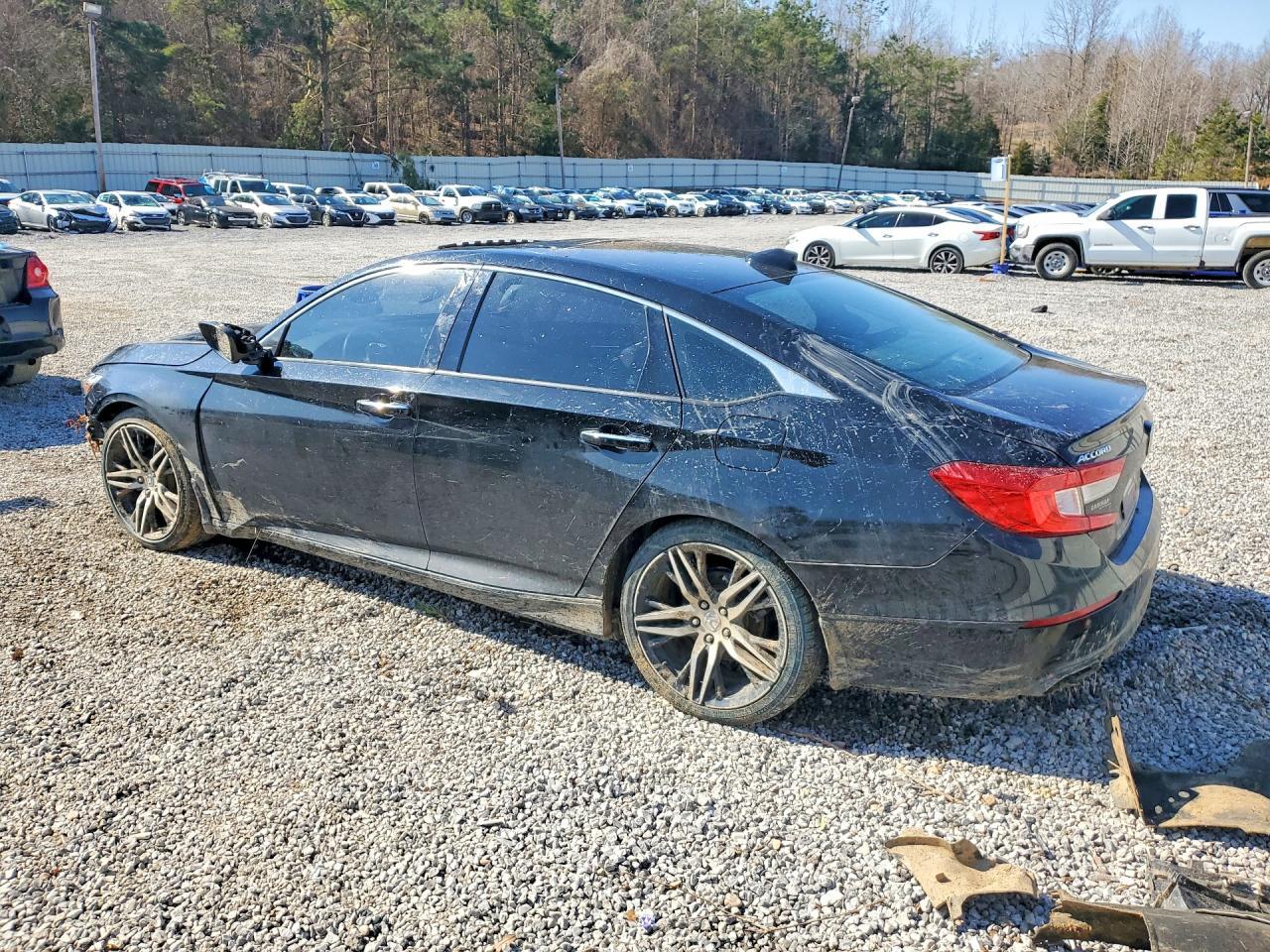 2021 Honda Accord Touring - Image 2