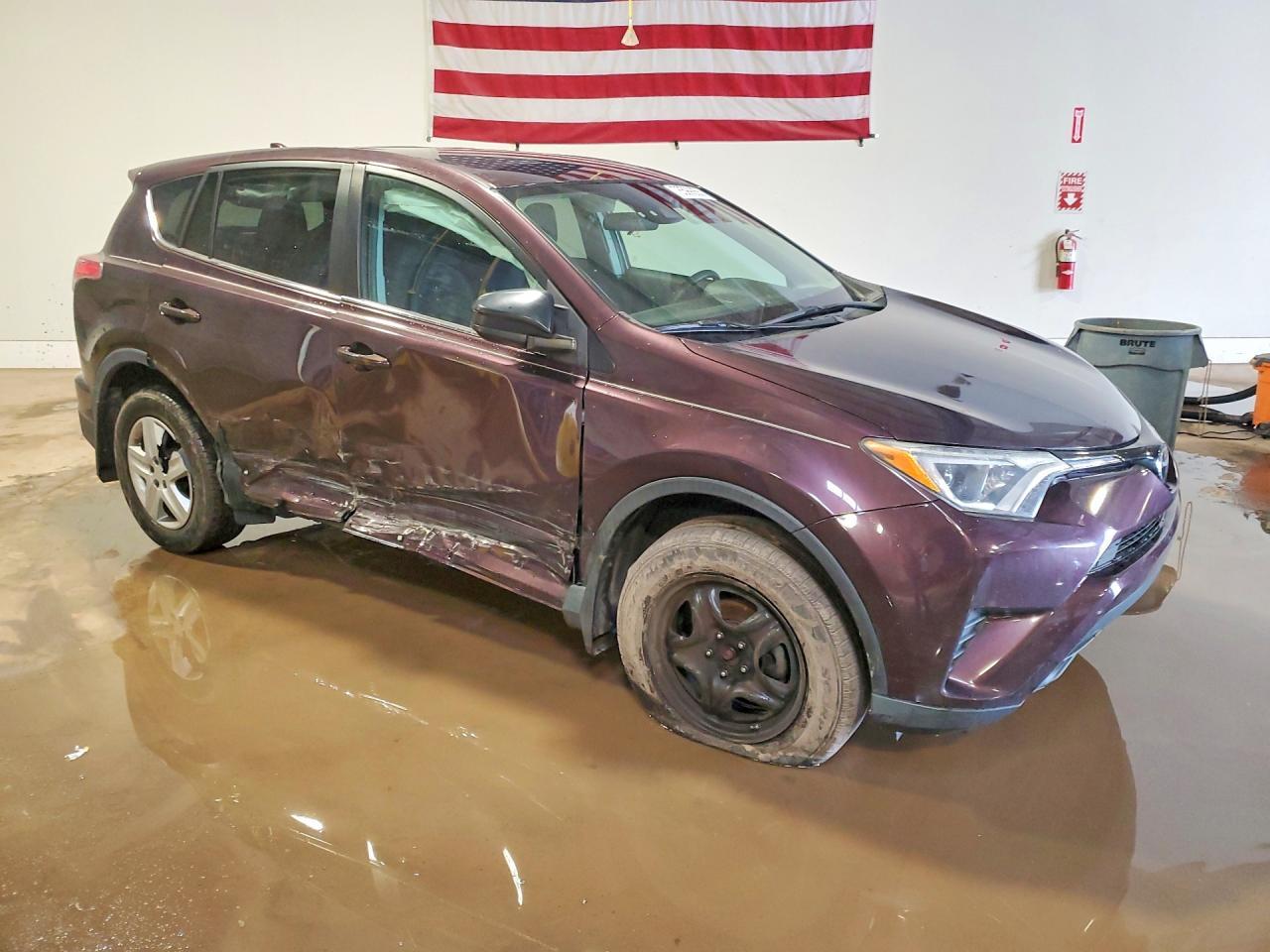 2018 Toyota Rav4 Le - Image 4