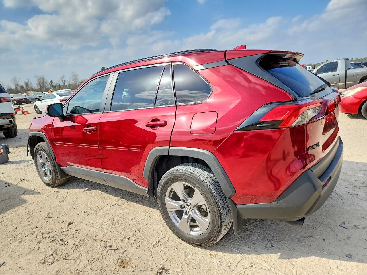 2024 Toyota Rav4 Xle - Фото 2