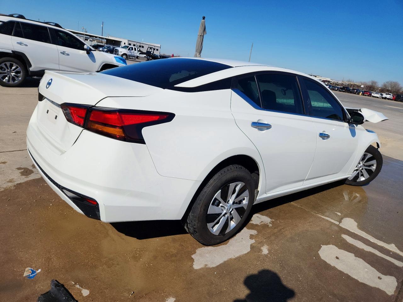 2022 Nissan Altima 2.5 S - Фото 3