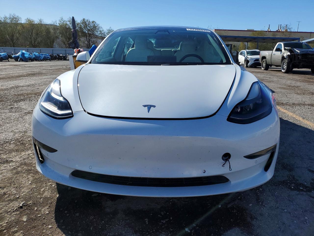 2022 Tesla Model 3 - Фото 5