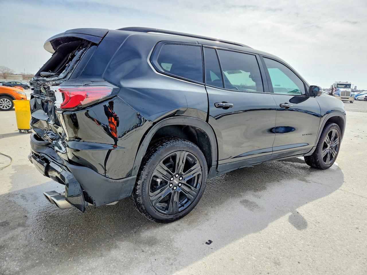 2025 GMC Acadia Elevation - Фото 3