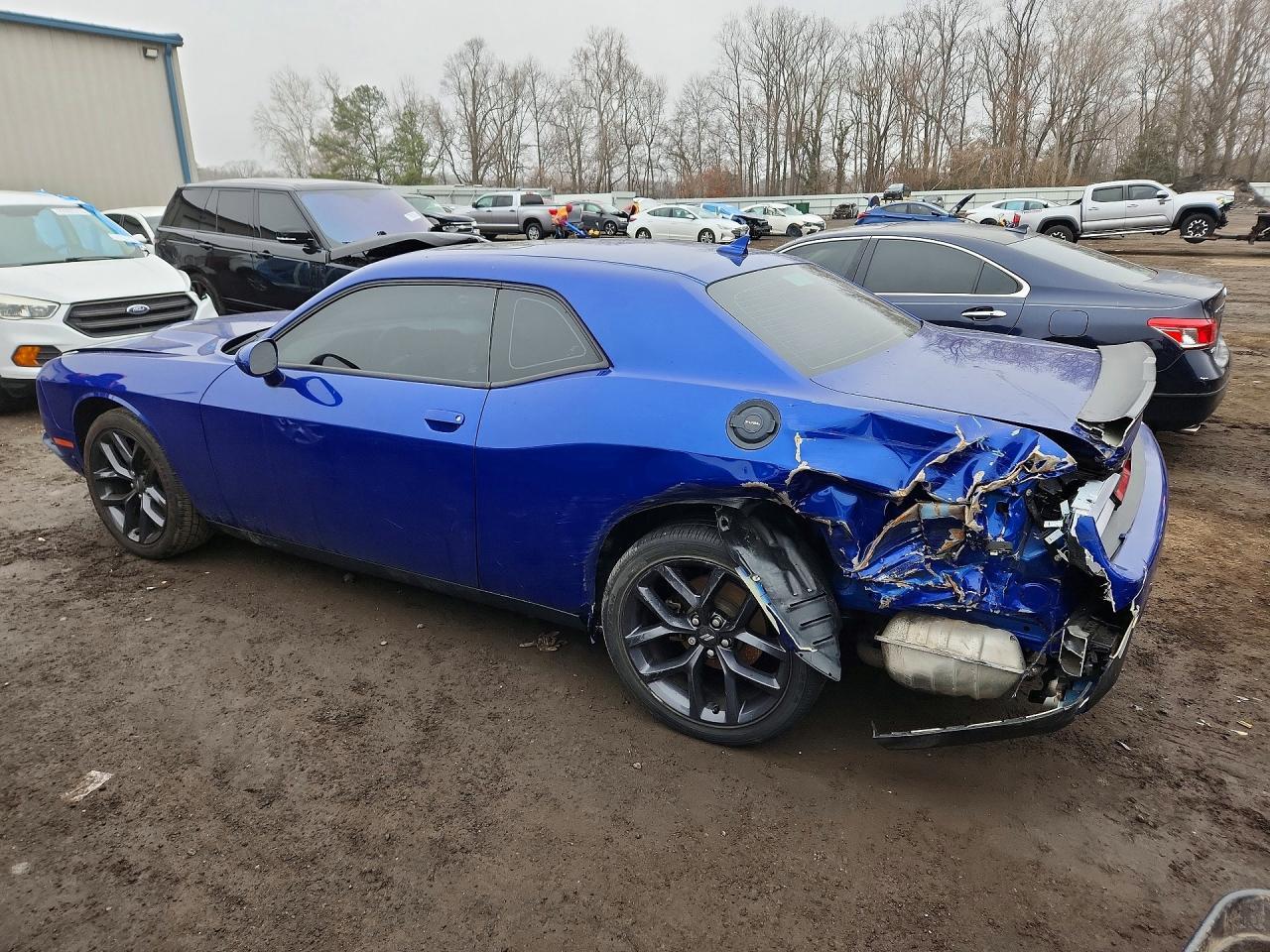 2021 Dodge Challenger Sxt - Фото 2