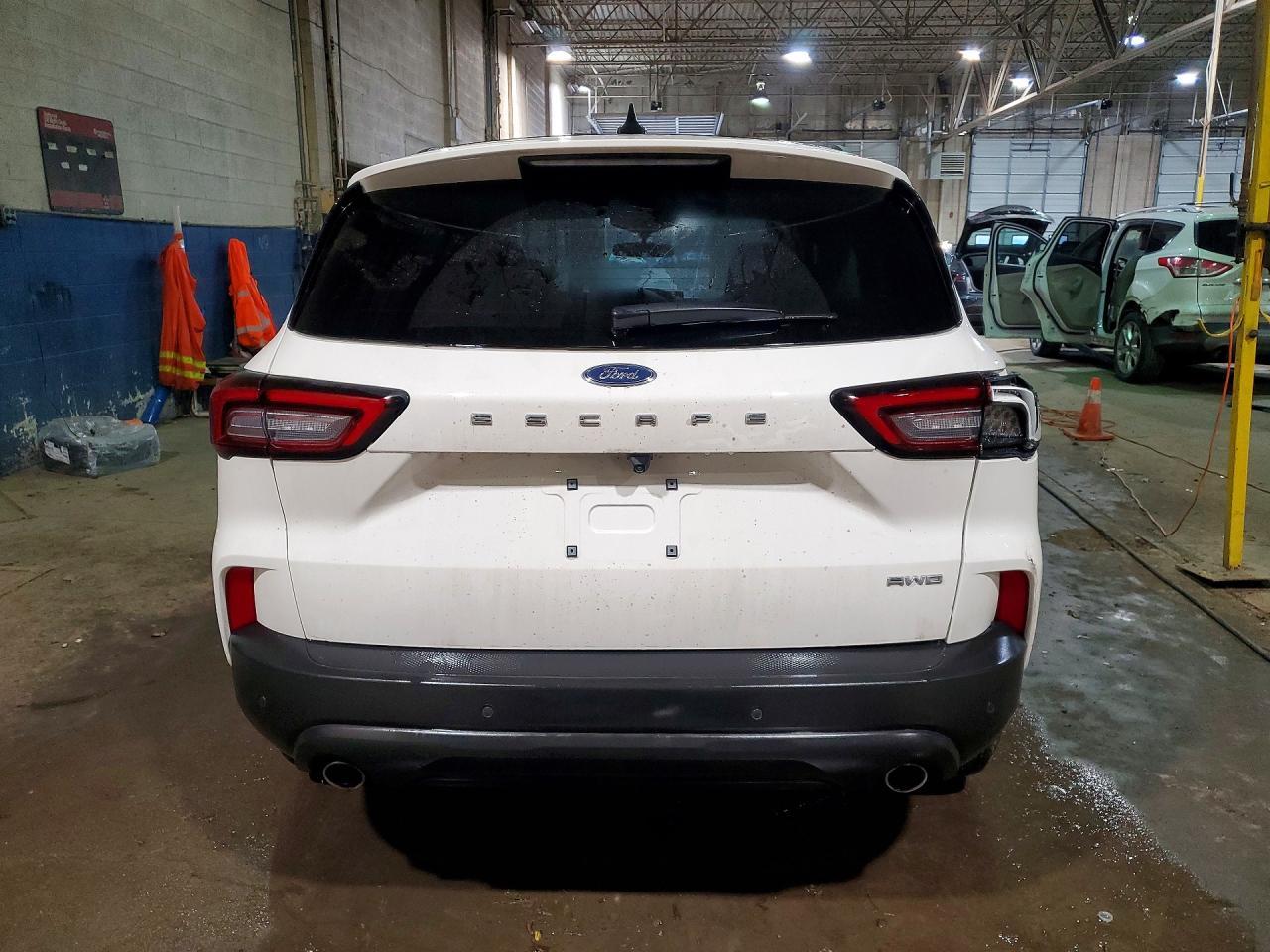 2025 Ford Escape St Line - Фото 6