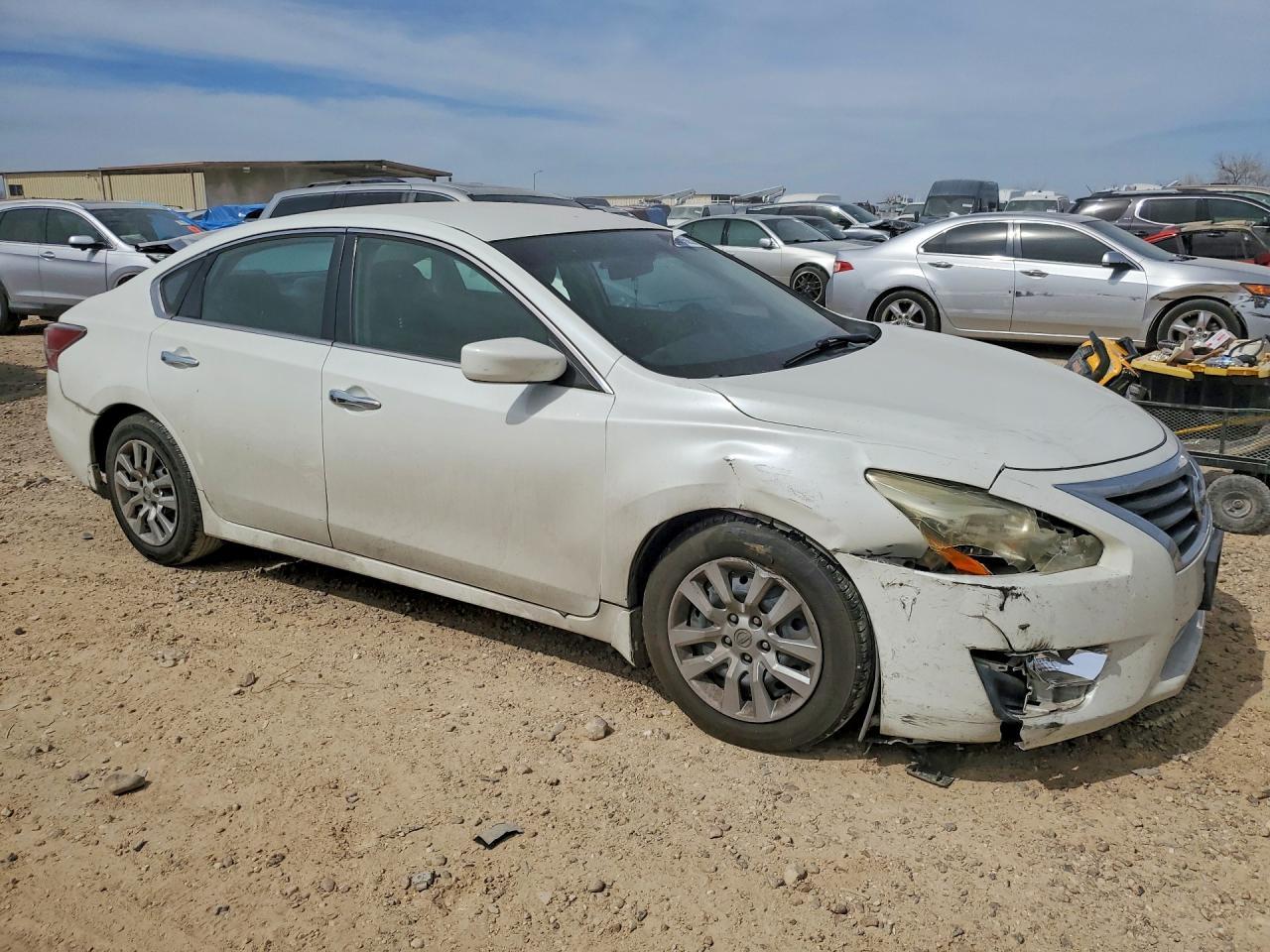 2015 Nissan Altima 2.5 S - Фото 4