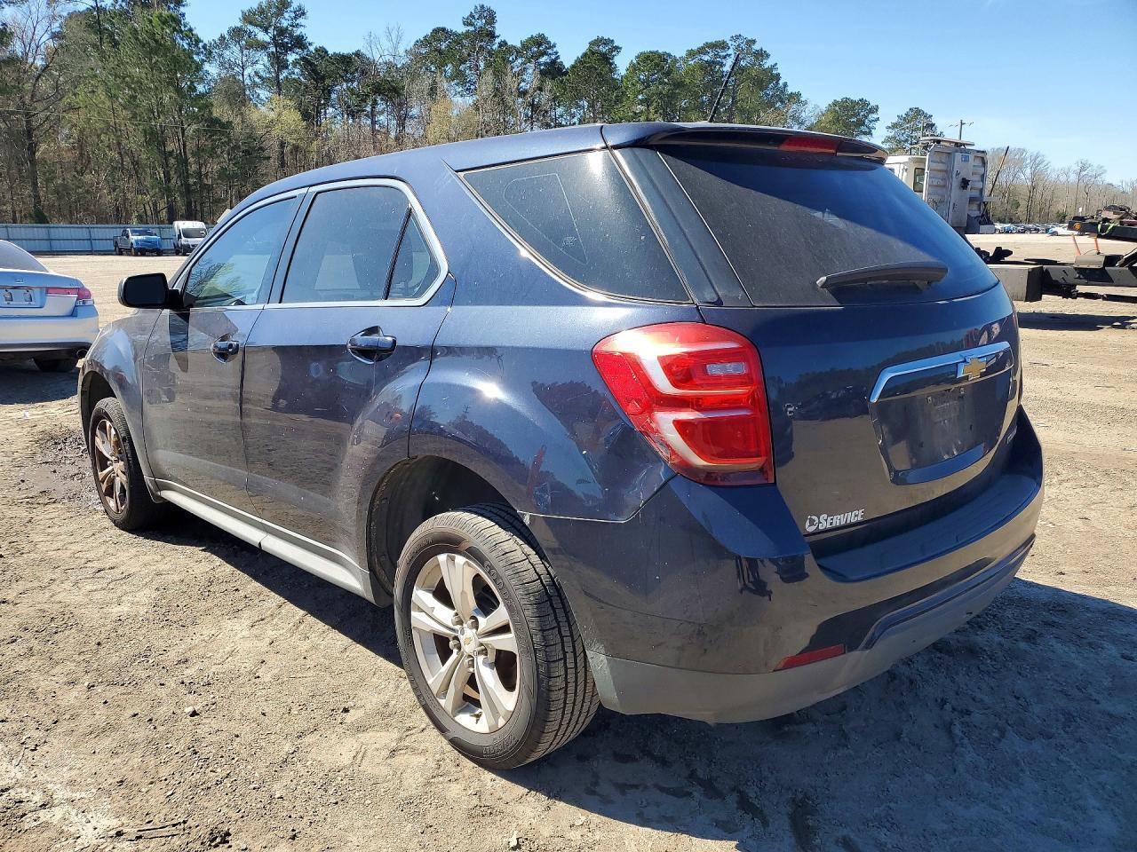 2016 Chevrolet Equinox Ls - Фото 2