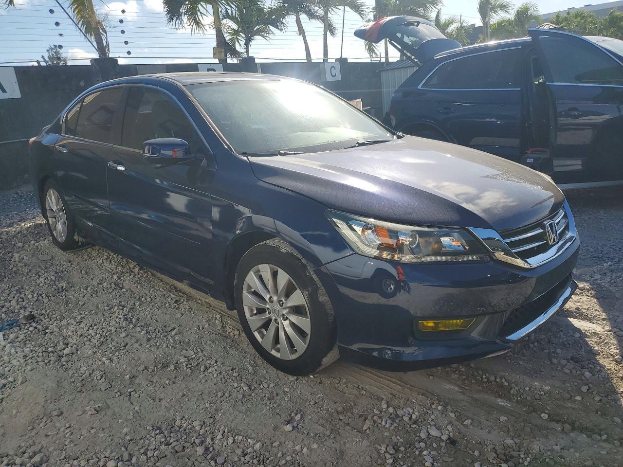 2015 Honda Accord Ex - Image 4