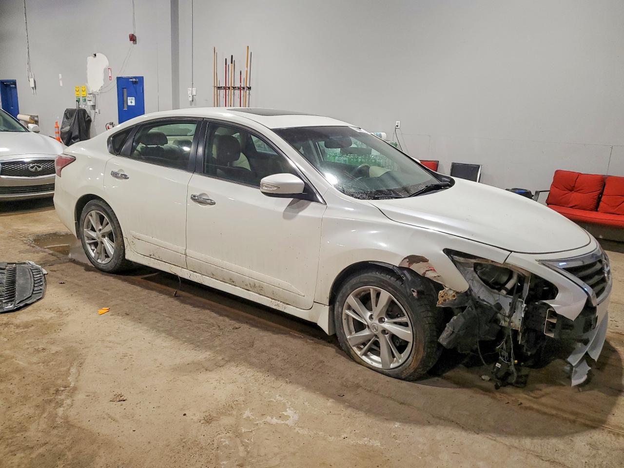 2015 Nissan Altima 2.5 - Image 4