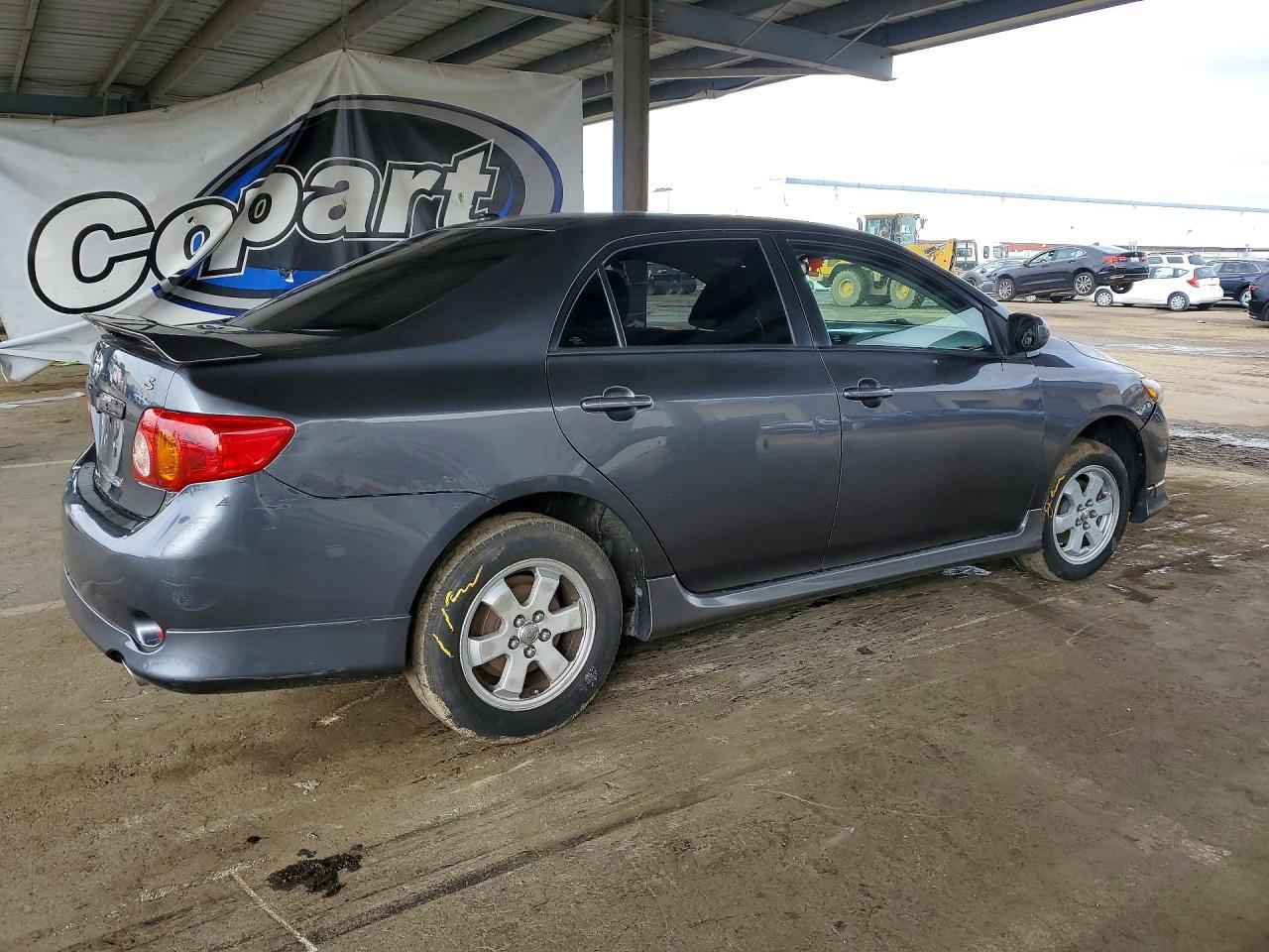 2010 Toyota Corolla Base - Фото 3