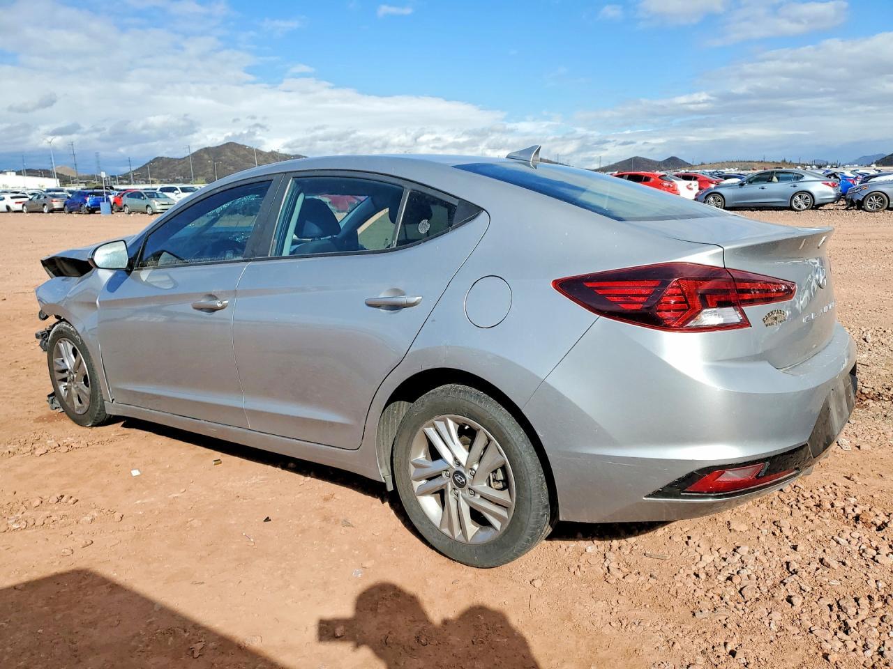 2020 Hyundai Elantra Sel - Фото 2