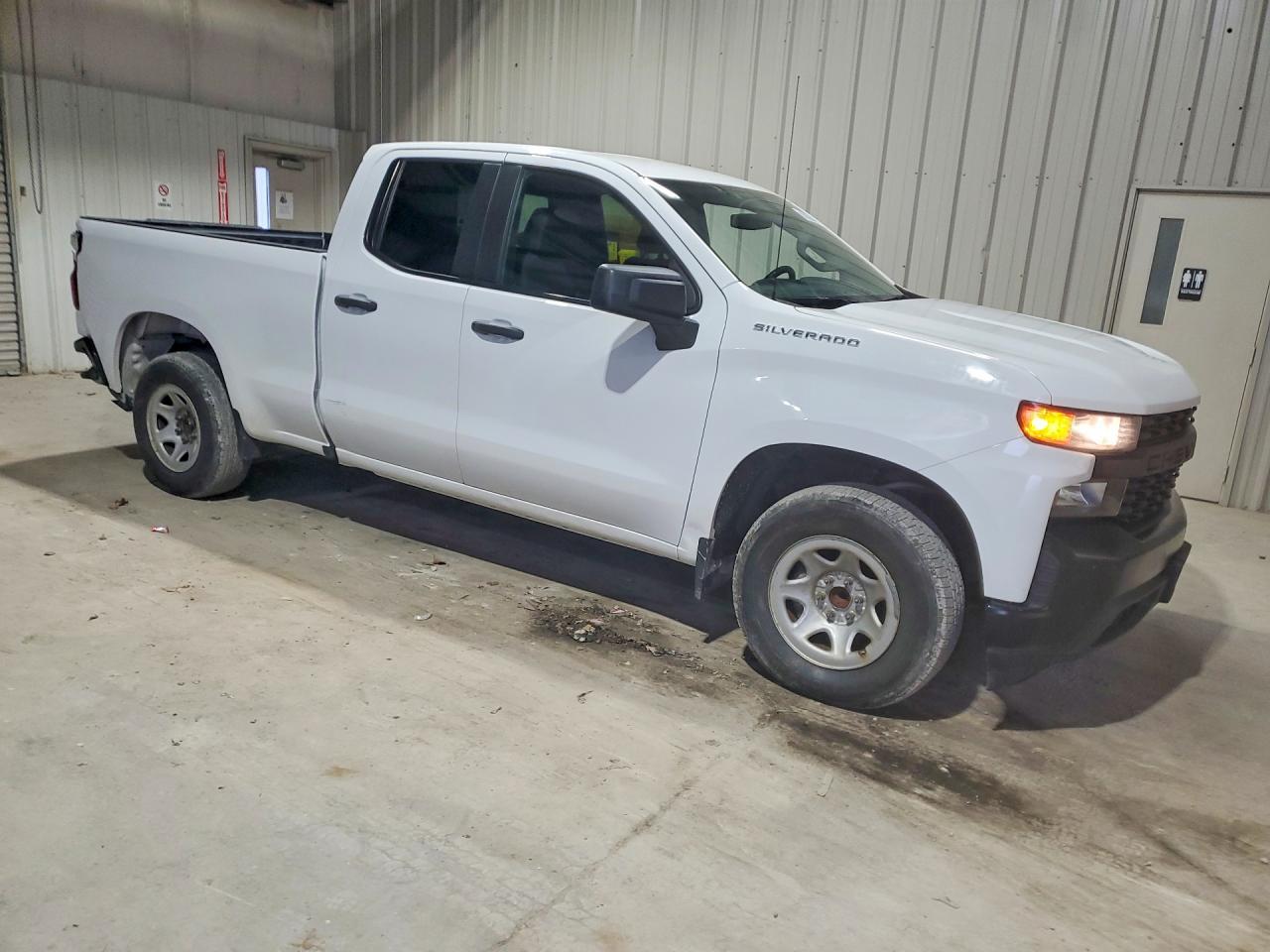 2019 Chevrolet Silverado C1500 *** Prior Fleet *** - Фото 4