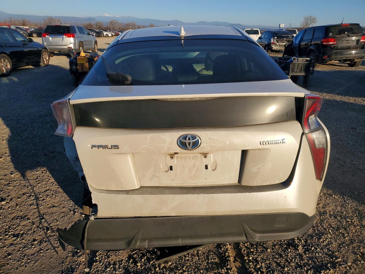 2016 Toyota Prius - Фото 6