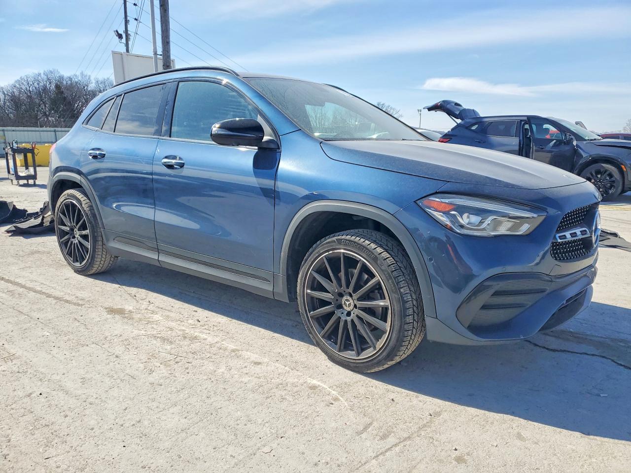 2022 Mercedes Benz Gla 250 - Фото 4