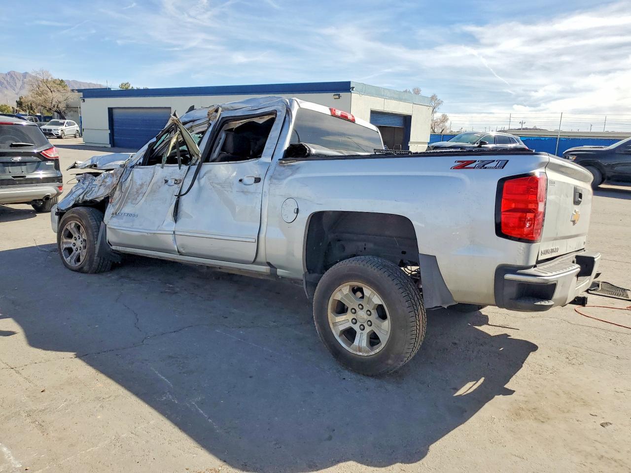 2018 Chevrolet Silverado K1500 Lt - Image 2